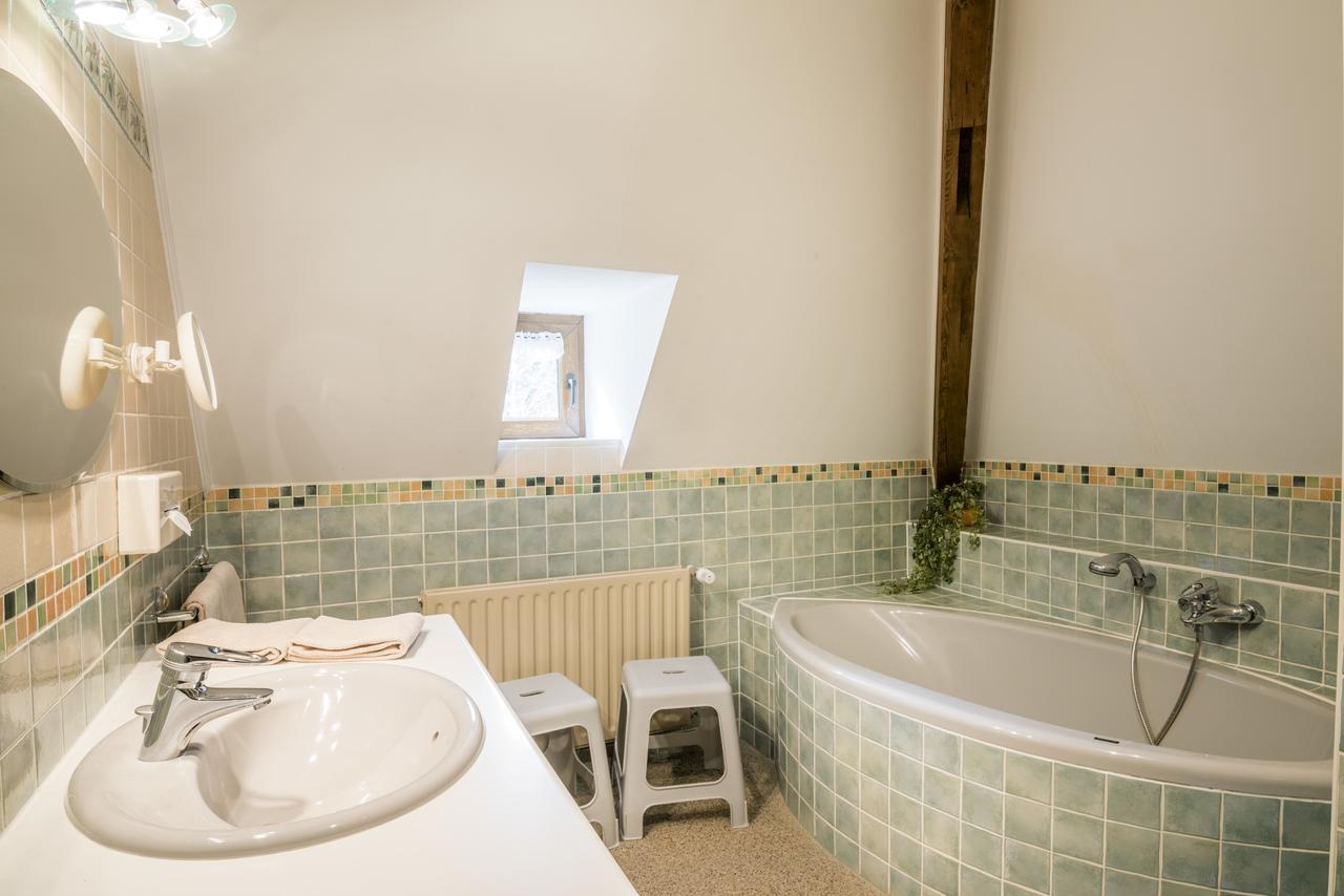Hotel Restaurant Le Cigalon Waldbillig エクステリア 写真